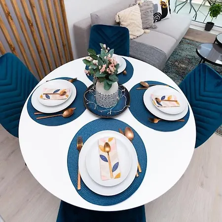 Chic206 Retreat: Modern 1br Gem With Balcony By Nw