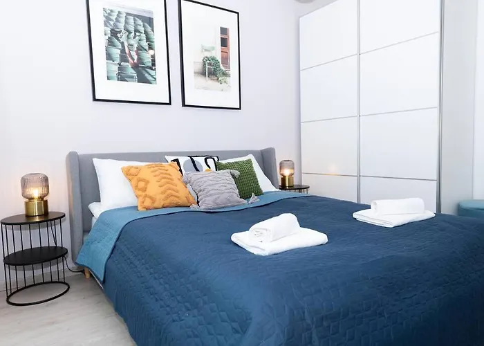 Chic206 Retreat: Modern 1br Gem With Balcony By Nw Apartment Budapest