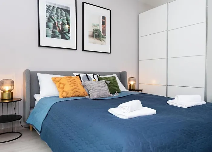 Apartment Chic206 Retreat: Modern 1br Gem With Balcony By Nw *