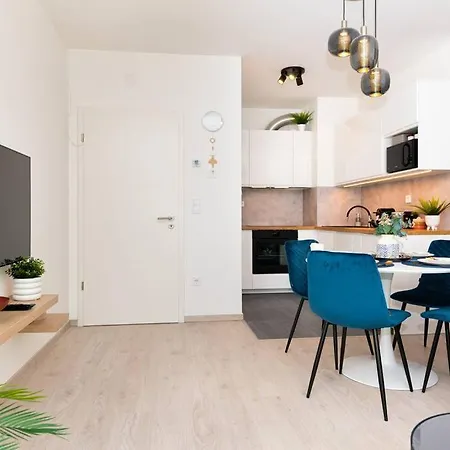 Daire Chic206 Retreat: Modern 1br Gem With Balcony By Nw *